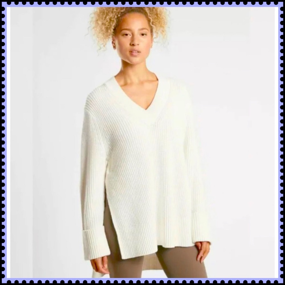 NWT ATHLETA Shasta V-Neck Sweater Tunic Oversized Merino Wool Chunky Knit Ivory